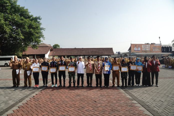 Momentum HAORNAS 2026, Bupati Garut Dorong Gaya Hidup Sehat dan Beri Penghargaan untuk Insan Olahraga Berprestasi