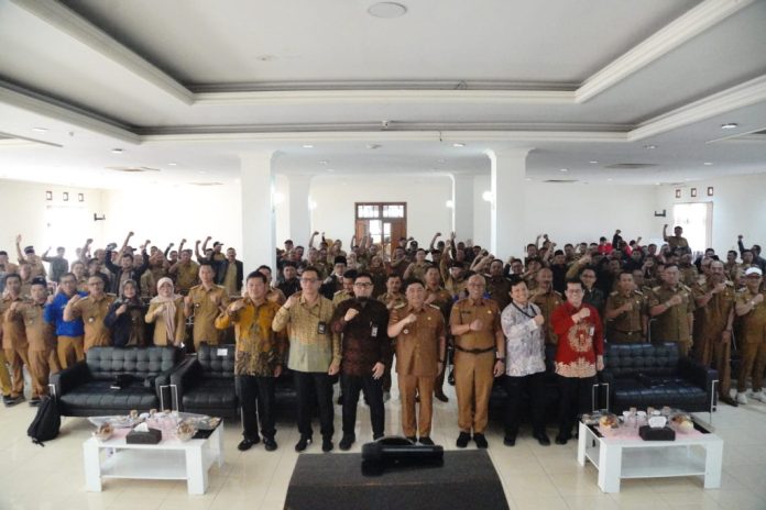 Garda Terdepan Pelayanan, Bupati Garut dan KPK Gembleng Para Kepala Desa Lewat Pembekalan Antikorupsi