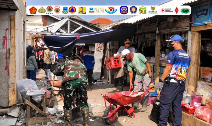 BPBD Garut Pantau Hari Terakhir Pembersihan Puing Kebakaran Pasar Andir
