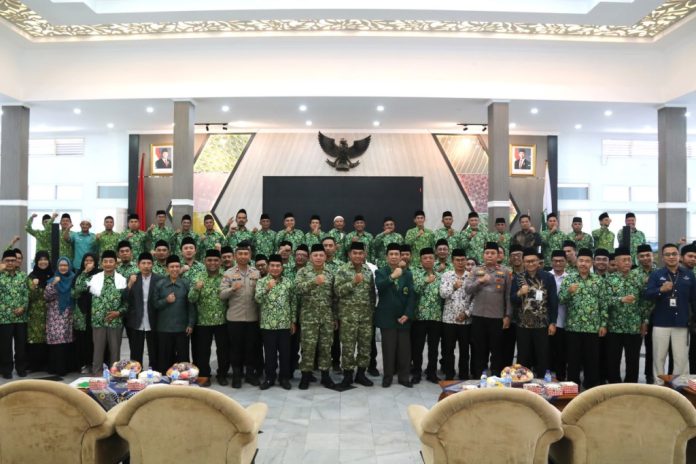 Pengurus DMI Kabupaten Garut Periode 2026-2031 Dilantik, Tata Kelola Masjid dan Ekonomi Umat Jadi Fokus