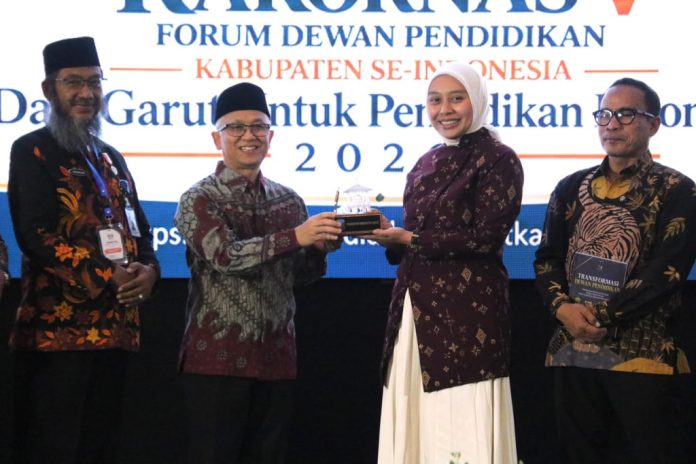 Wamendikdasmen Dorong Peran Substantif Dewan Pendidikan dalam Pembahasan RUU Sisdiknas